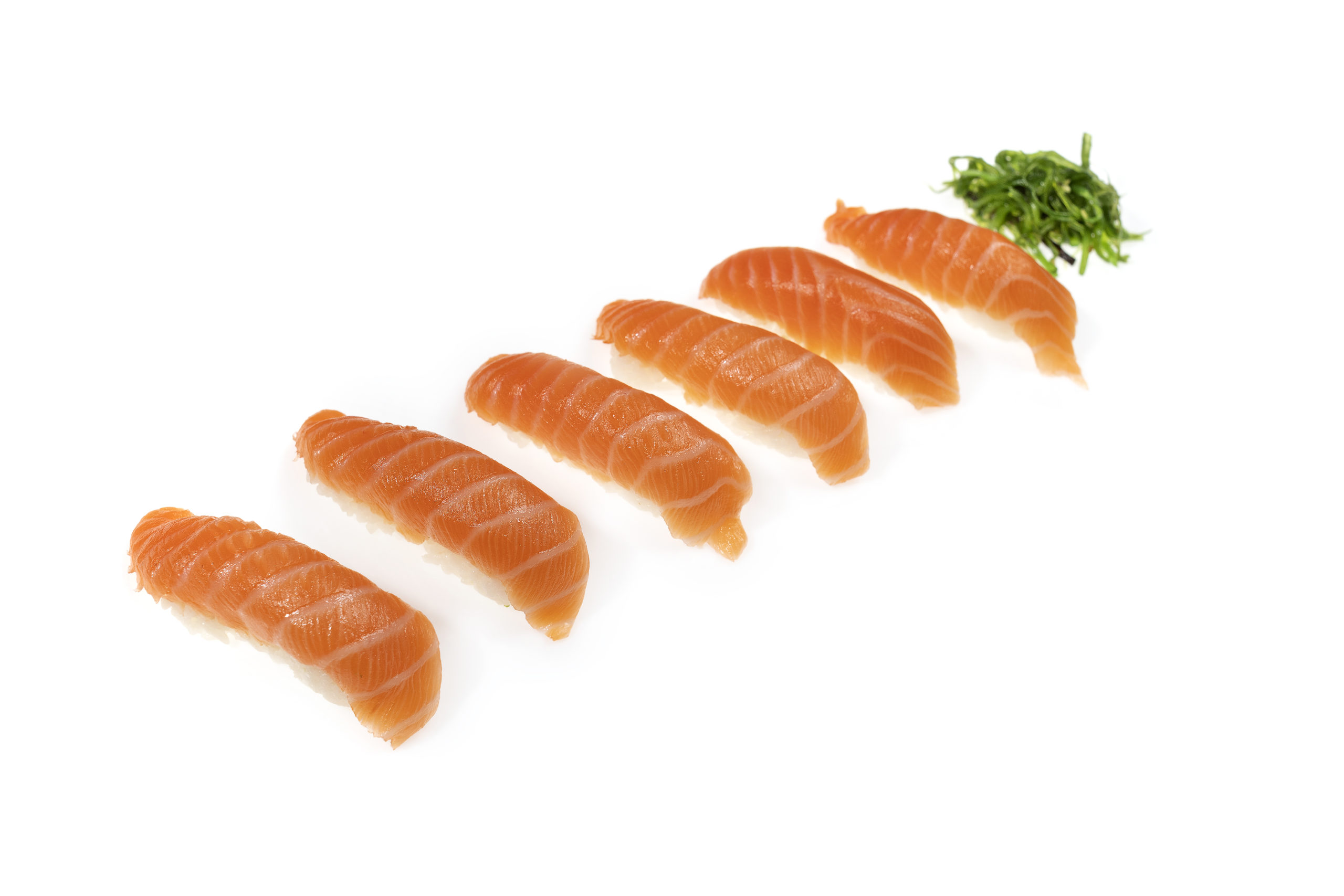 Sashimi pieces and chives